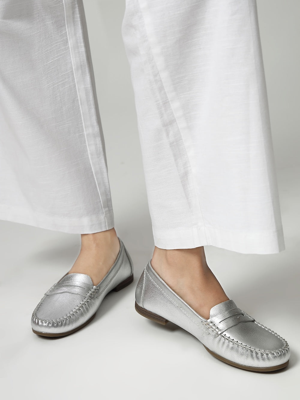 Diva Silver Leather Moccasin